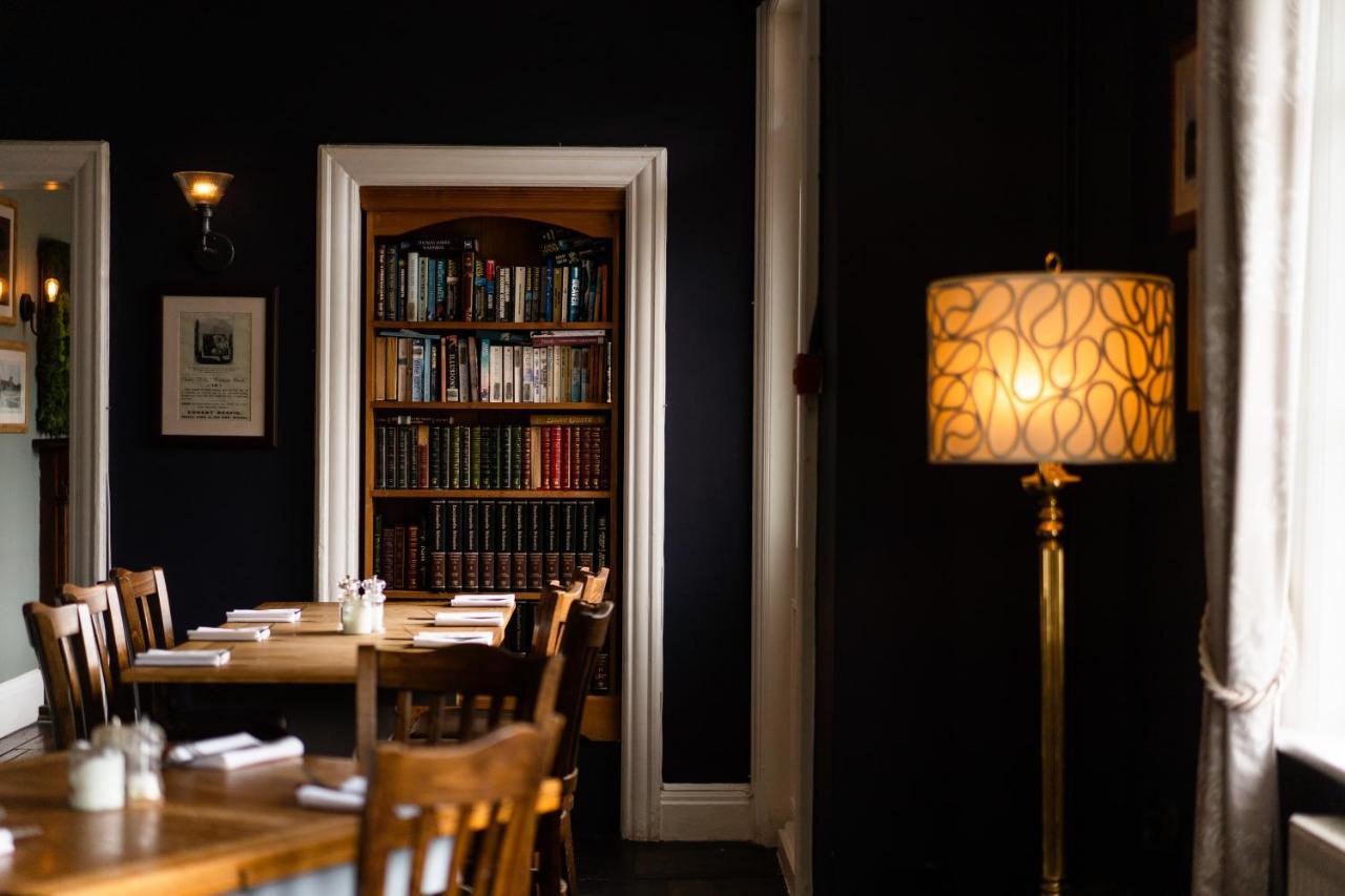 Отель The Plough Itchen Abbas Винчестер Экстерьер фото